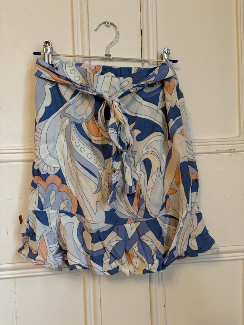 Reitmans Blue, Cream & Peach Printed Tie-Waist Mini Skirt